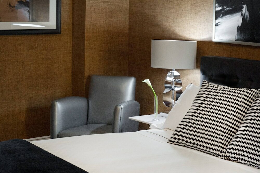 Фото Ameritania Hotel at Times Square