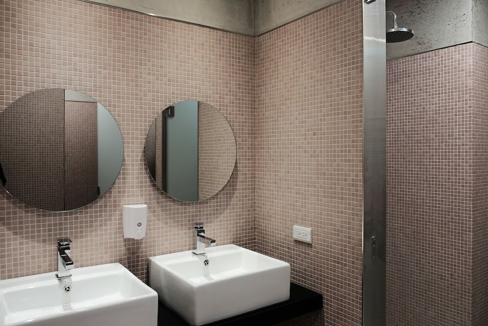 Фото Waterfront Hotel