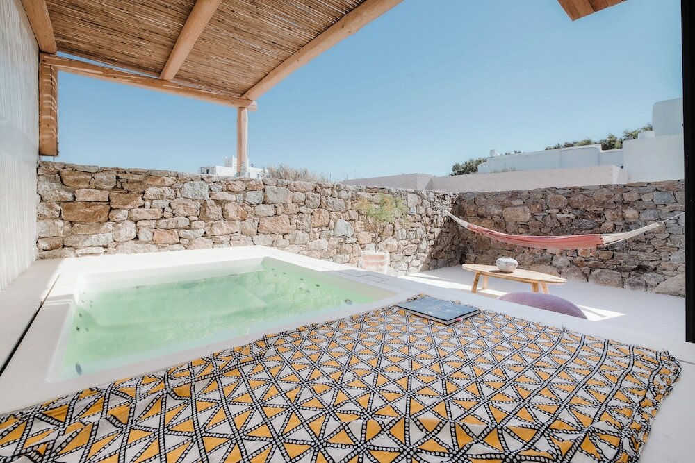 Фото Koukoumi Vegan Boutique Hotel