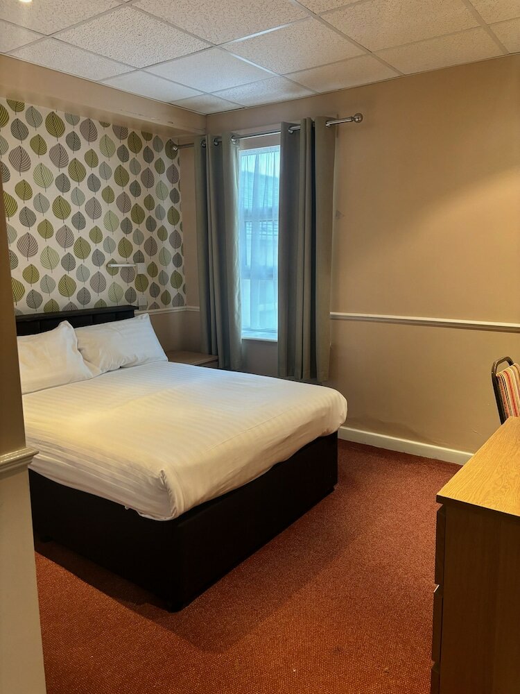 Фото The Lawton Hotel