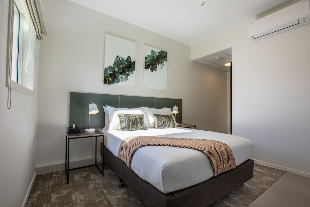 Фото Sojourn Apartment Hotel - Riddiford