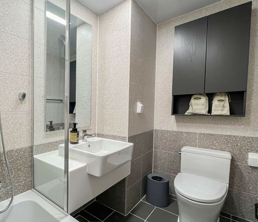 Фото Cotice The Bridge