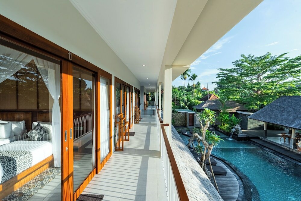 Фото Puri Andong Villa