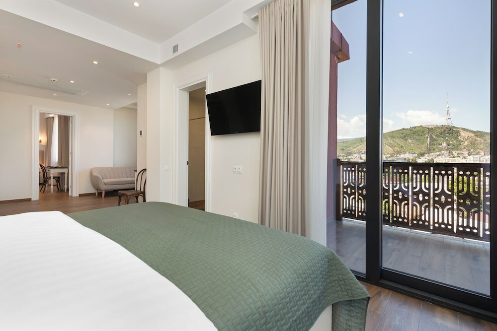 Фото Iris Hotel Georgia