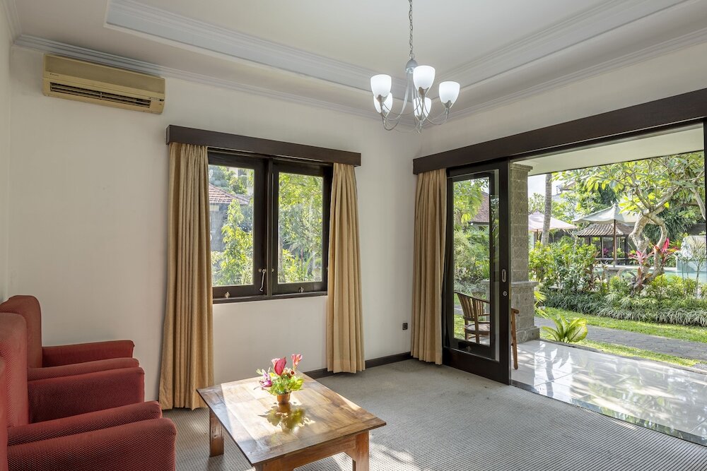 Фото Jimbarwana Hotel