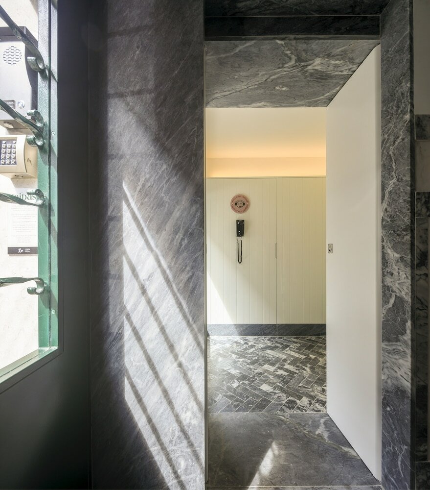 Фото The Príncipe Real Lisbon Apartment