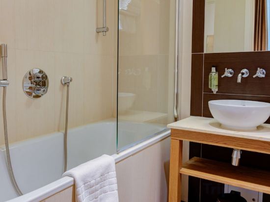 Фото Mornington London Kensington