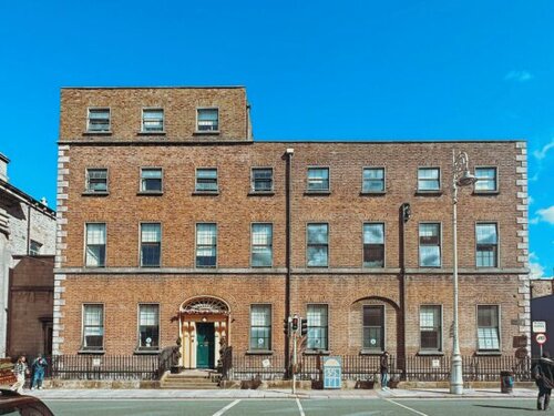 Gardiner House Hostel