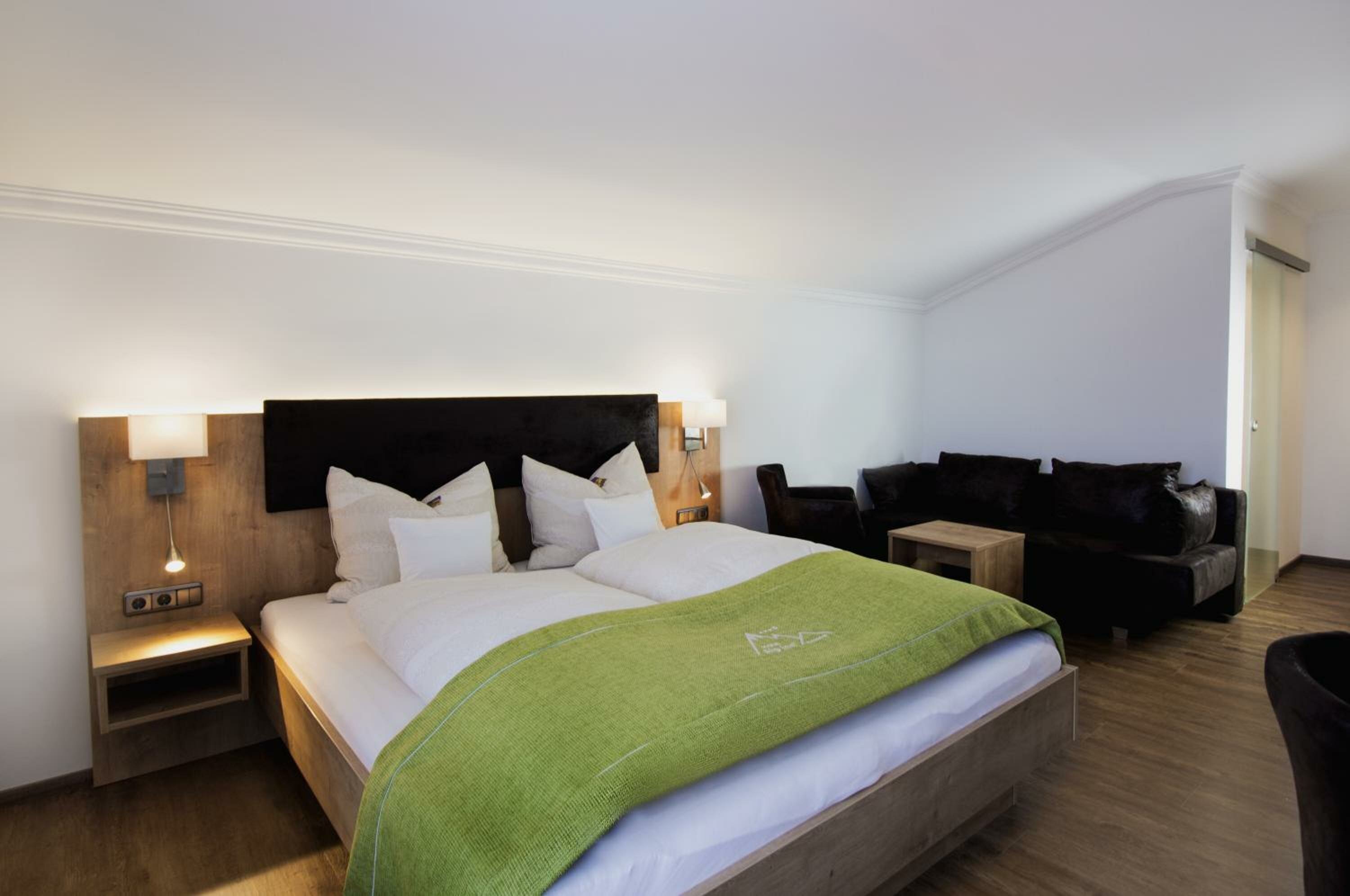 Фото Hotel Alp Inn