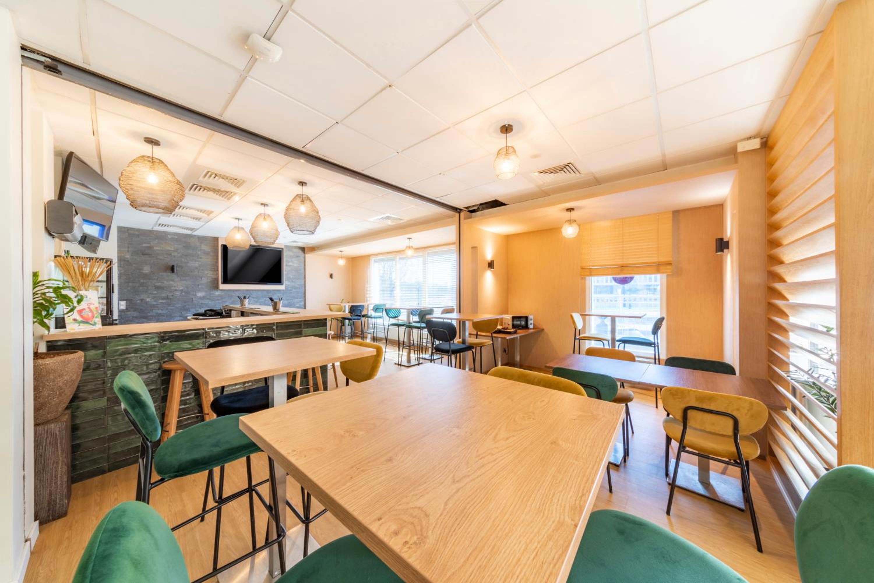 Фото Mandarina Hotel Luxembourg Airport