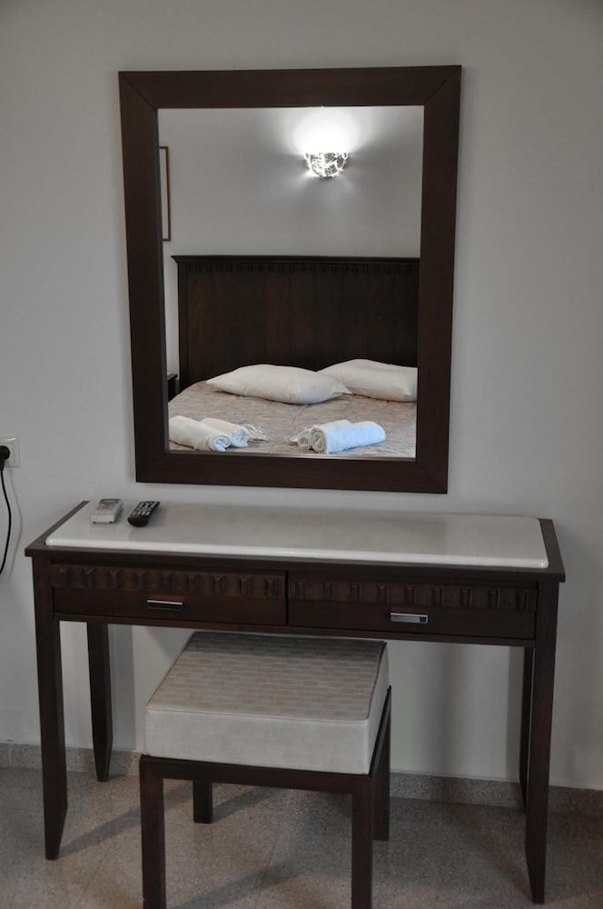 Фото Ariadnes Holiday Accommodation II