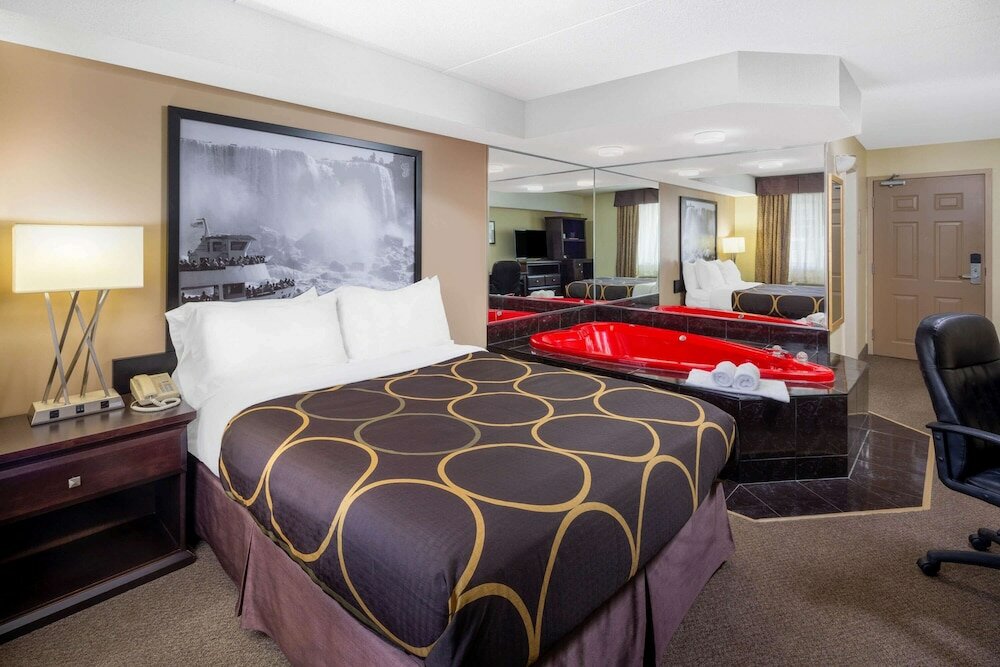 Фото Super 8 by Wyndham Niagara Falls NY