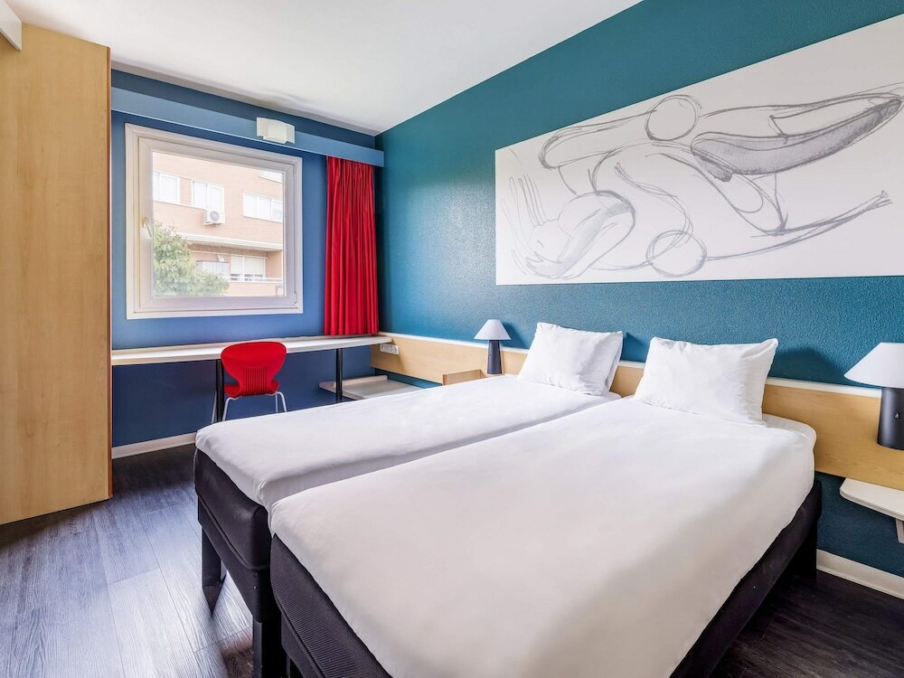 Фото Hotel ibis Madrid Getafe