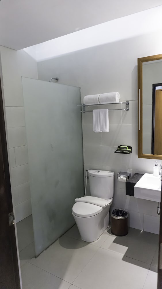 Фото Grand Whiz Hotel Nusa Dua Bali