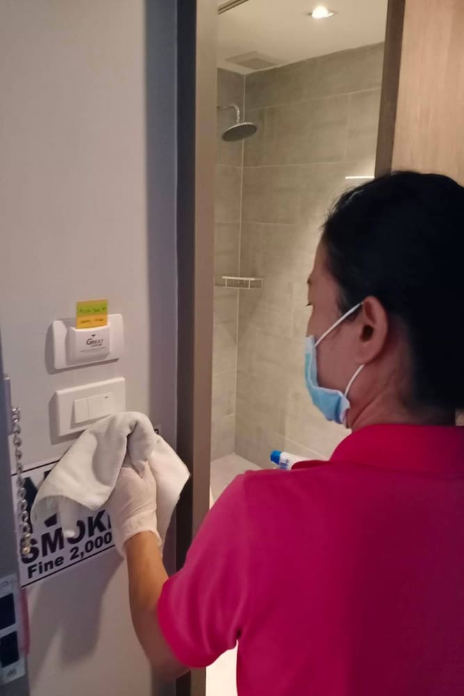 Фото Iwish Hotel