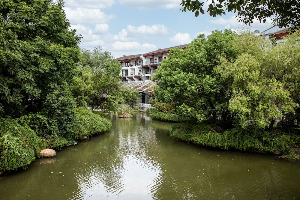 Фото Sheraton Grand Hangzhou Wetland Park Resort
