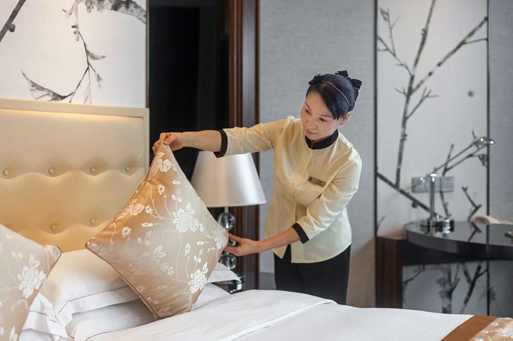 Фото Huaqiang Plaza Hotel Shenzhen