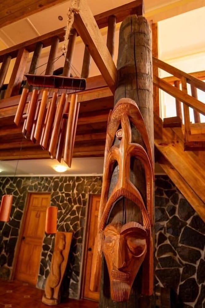 Фото Hotel Uka Mana