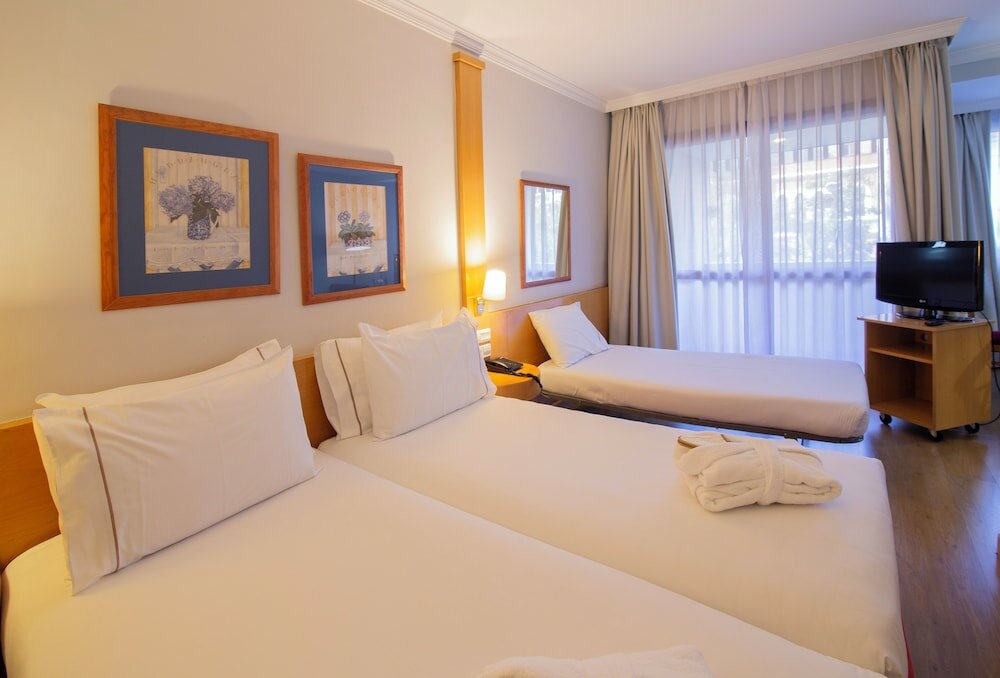 Фото Muralto Madrid Princesa