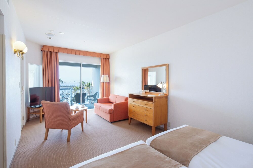 Фото Wakayama Marina City Hotel