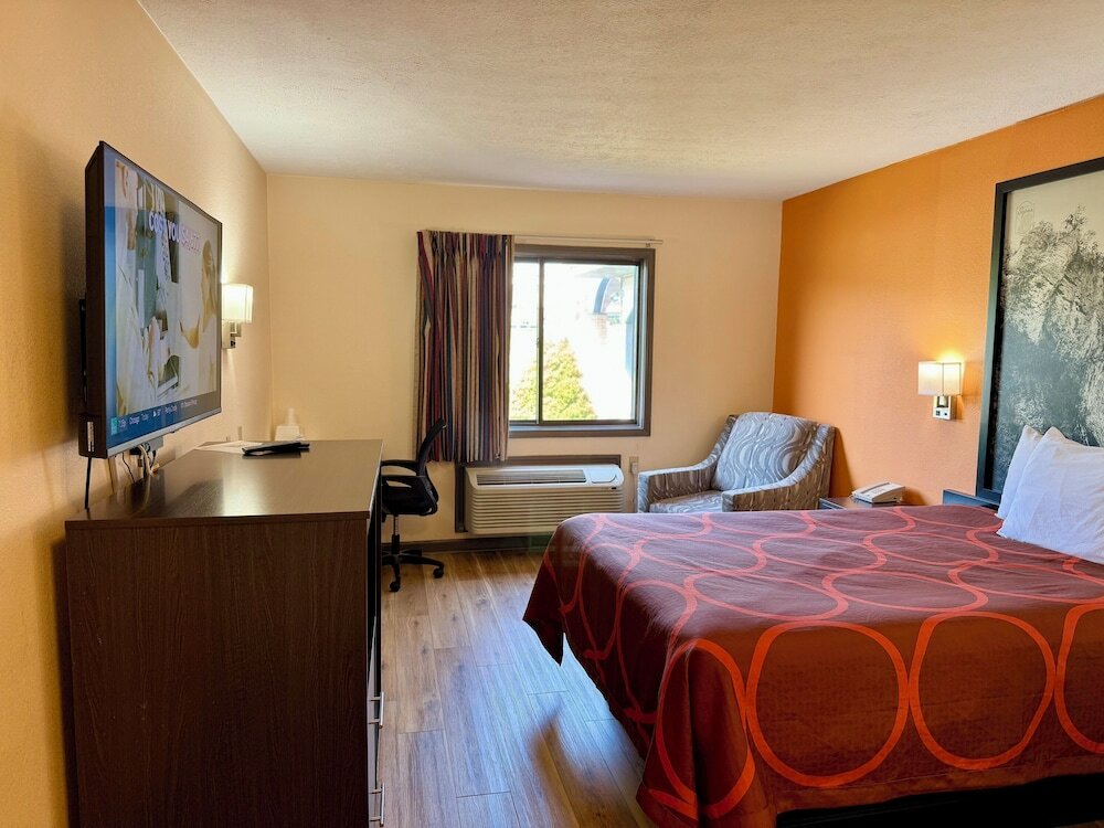 Фото Super 8 by Wyndham Hillsville