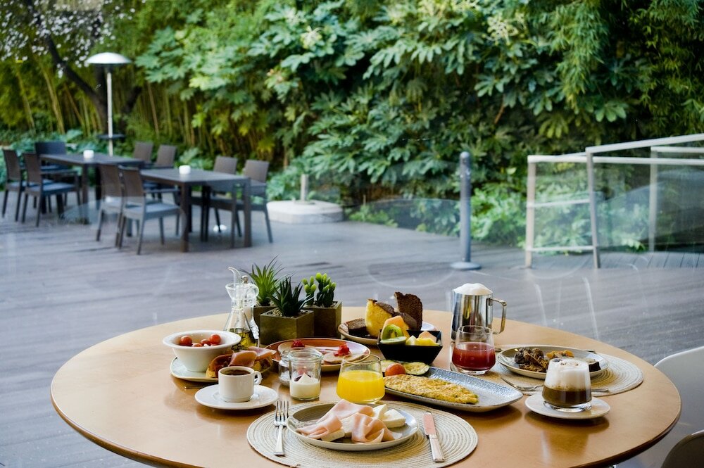 Фото Voco Madrid – Retiro