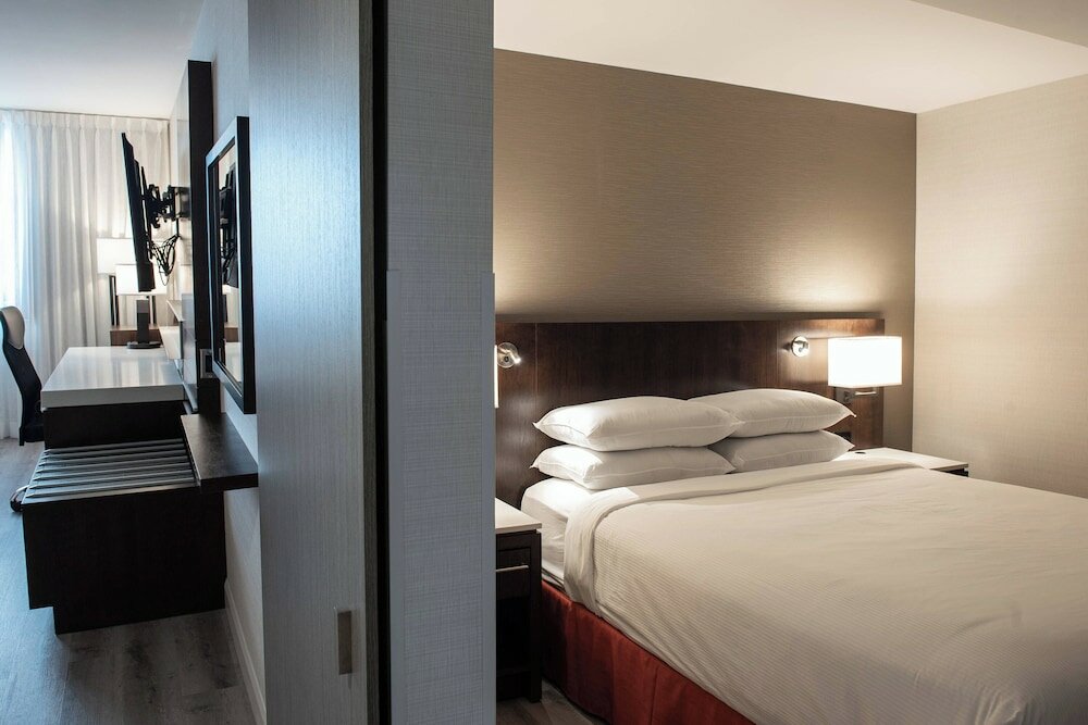 Фото Delta Hotels by Marriott Saguenay Conference Centre