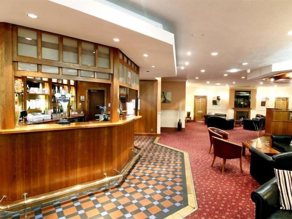 Фото Mercure Wigan Oak Hotel