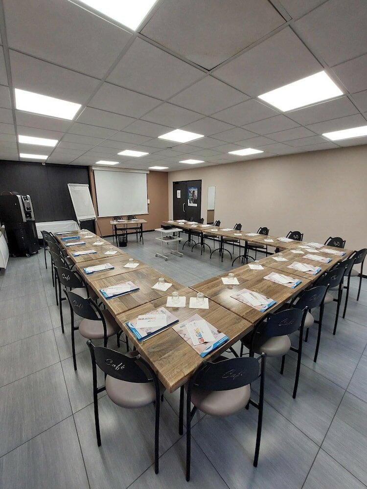 Фото Brit Hotel Rouen Centre