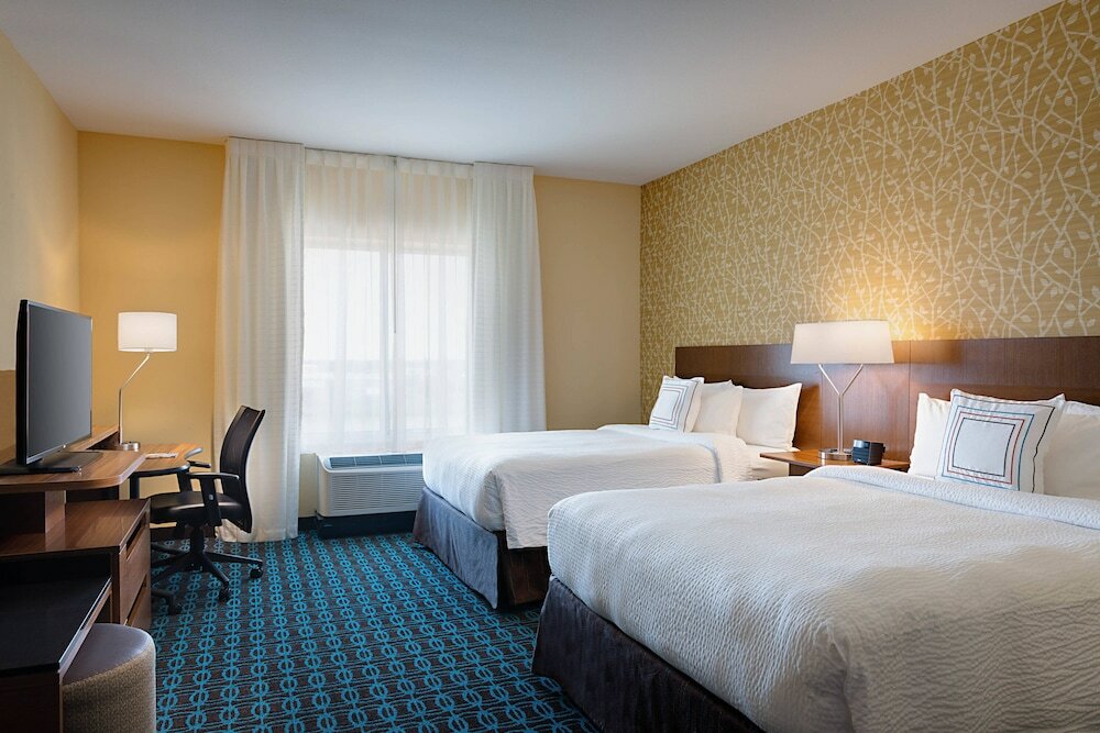 Фото Fairfield Inn & Suites Dallas West/i-30