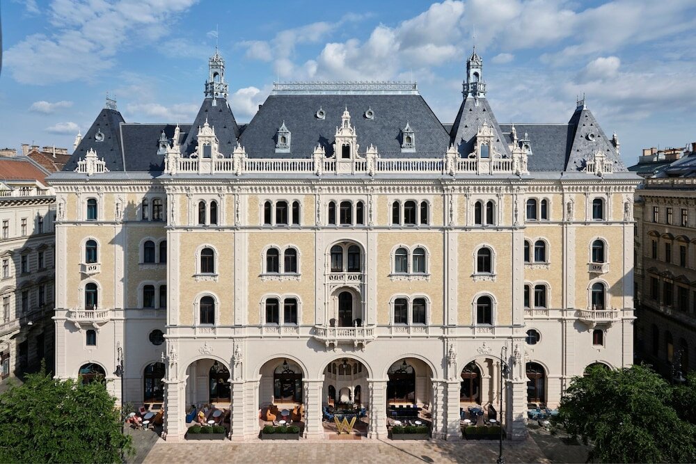 Фото W Hotel Budapest
