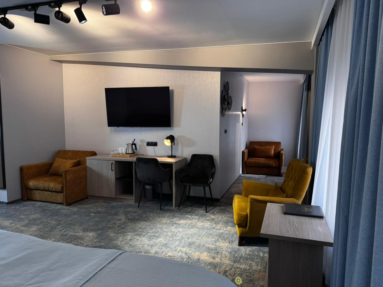 Фото Петровский