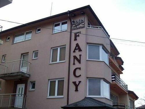 Гостиница Хотел Фанси в Городской области Софии