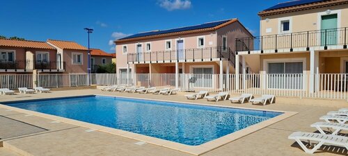 Гостиница Residence de Tourisme la Provence в Истре