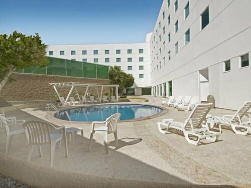 Гостиница Fiesta Inn Mexicali в Мехикали