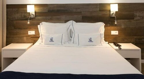 Гостиница Hotel Veleiro в Синише