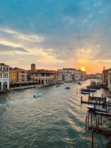 Апартаменты Locanda Leon Bianco on the Grand Canal в Венеции