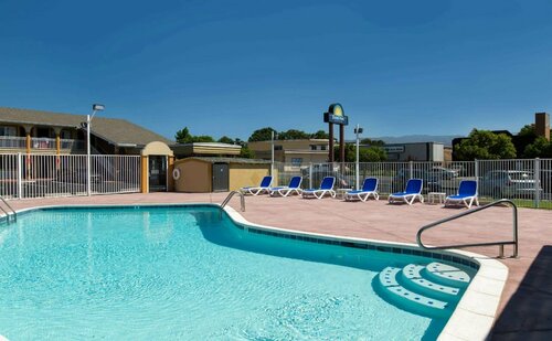 Гостиница Days Inn by Wyndham Ukiah в Юкайа