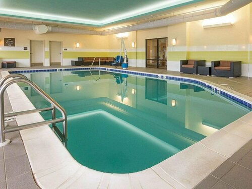 Гостиница Comfort Suites Bossier City - Shreveport East в Бошьер Сити