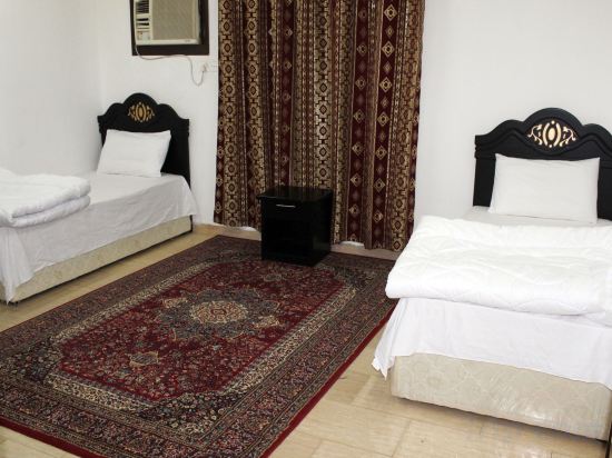 Фото Al Eairy Furnished Apartments Qassim 1