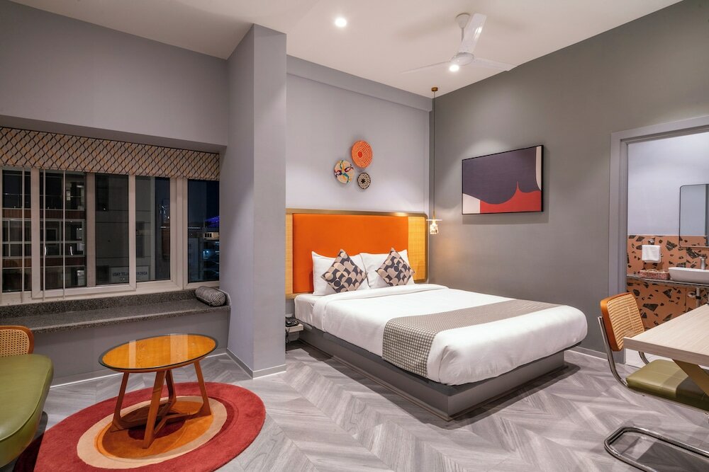 Фото La Serene Hotel