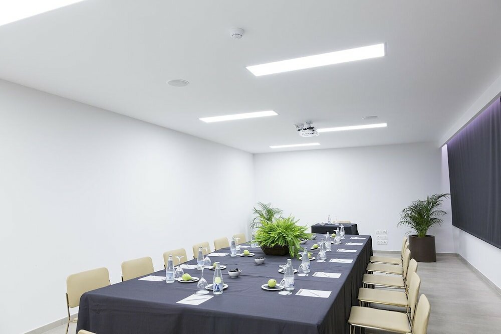 Фото Intelier Rosa