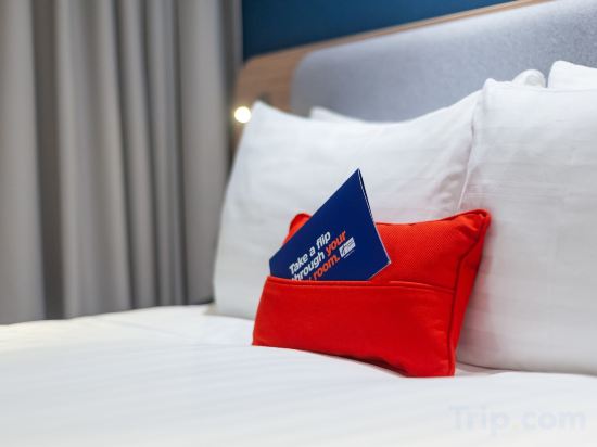 Фото Holiday Inn Express - London Heathrow T4 an Ihg Hotel
