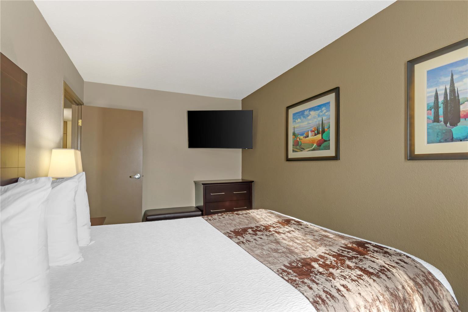 Фото Best Western Plus Pembina Inn & Suites