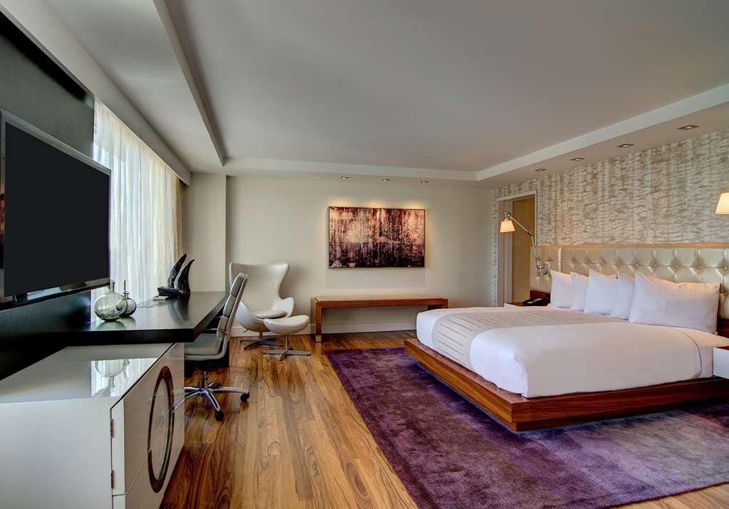 Фото Hilton McLean Tysons Corner