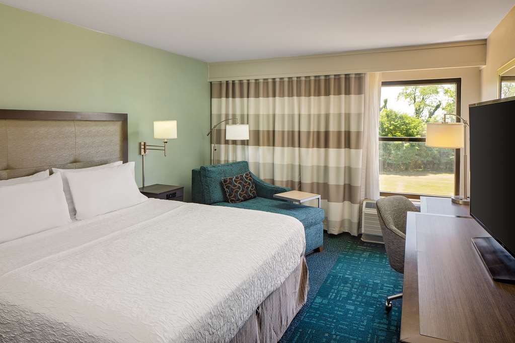 Фото Hampton Inn & Suites Nashville-Airport