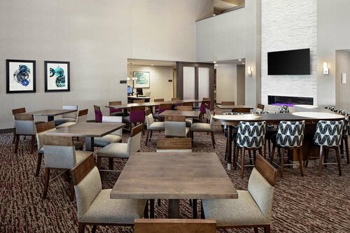 Гостиница Homewood Suites by Hilton Ronkonkoma в Фармингвилле
