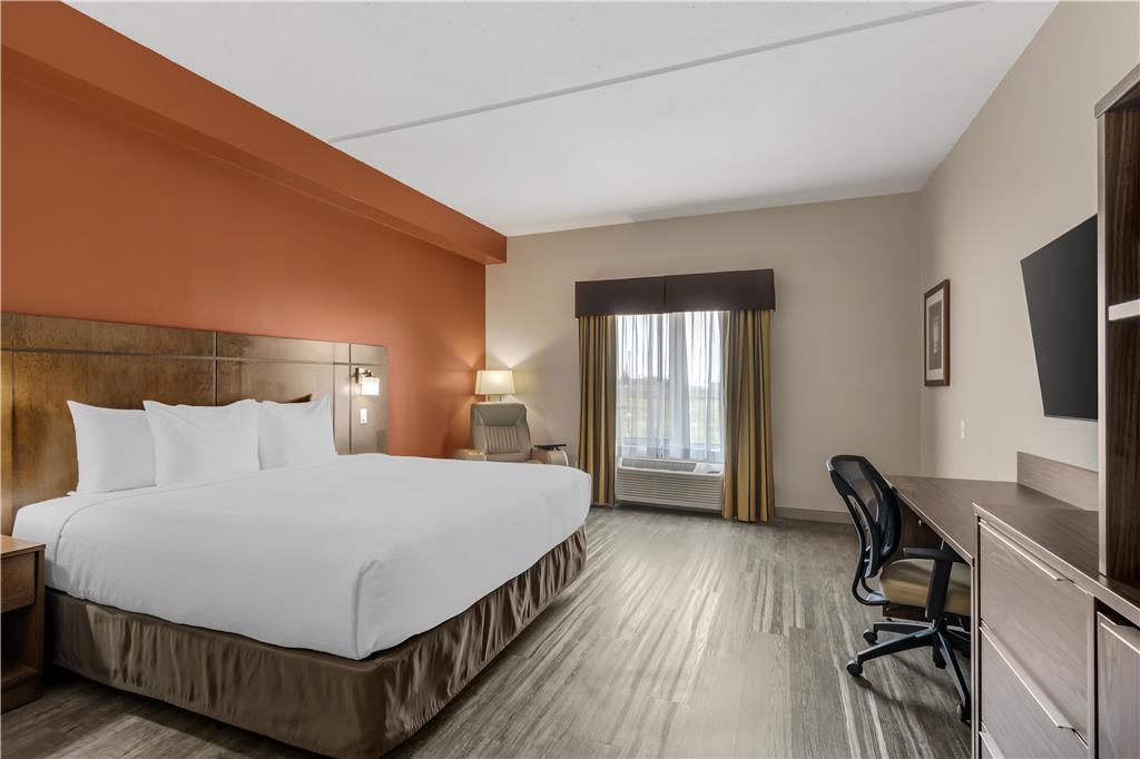 Фото Best Western Plus Winnipeg West
