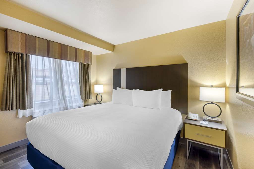 Фото Best Western Fallon Inn & Suites