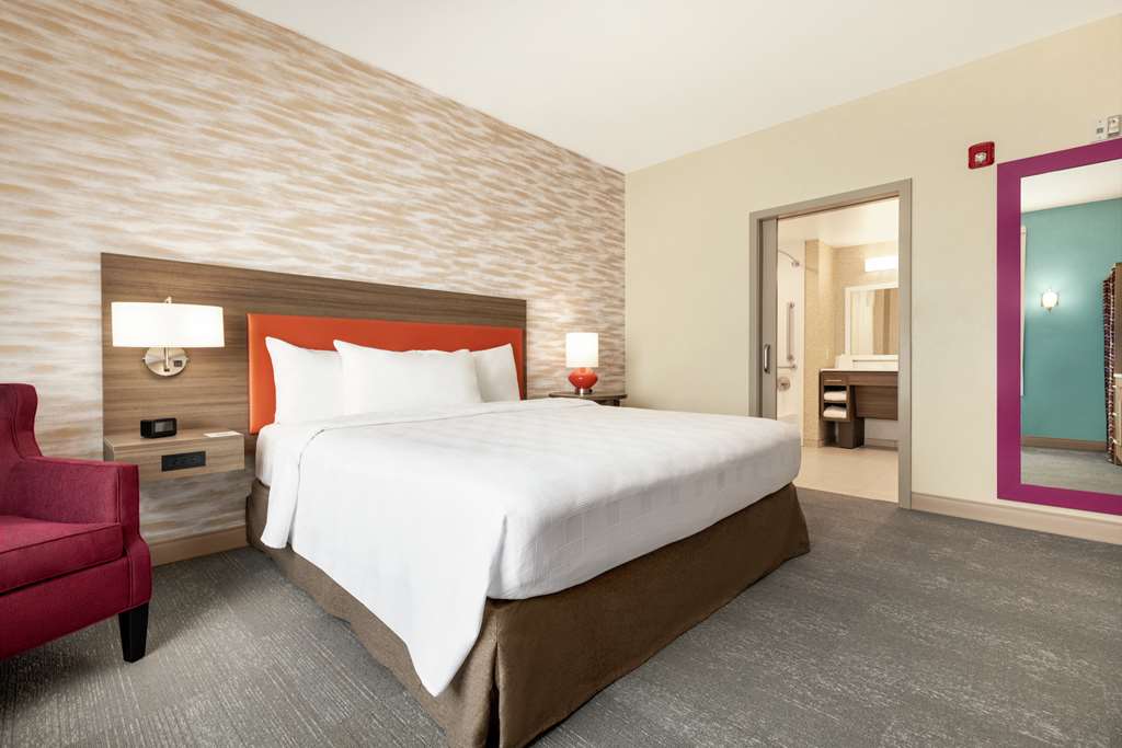 Фото Home2 Suites by Hilton New Brunswick, Nj